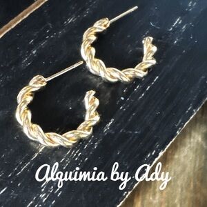 Alquimia by Ady Gold Twisted Earrings